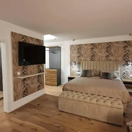Boutiquehotel Reuter Gmbh *